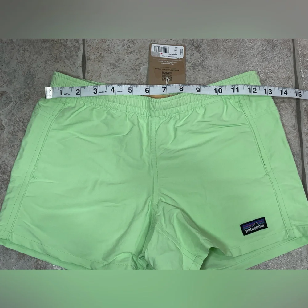 NWT Patagonia Salamander Green Kids Baggies Shorts 4” unlined